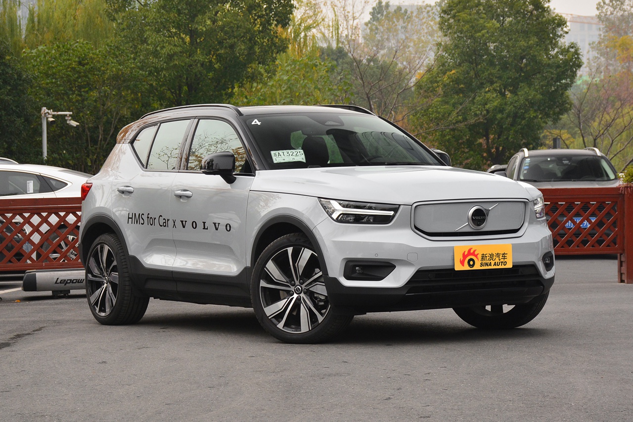 2021款沃尔沃xc40纯电 四驱智雅运动版