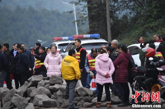 重庆永川吊水洞煤矿突发事故救援持续进行