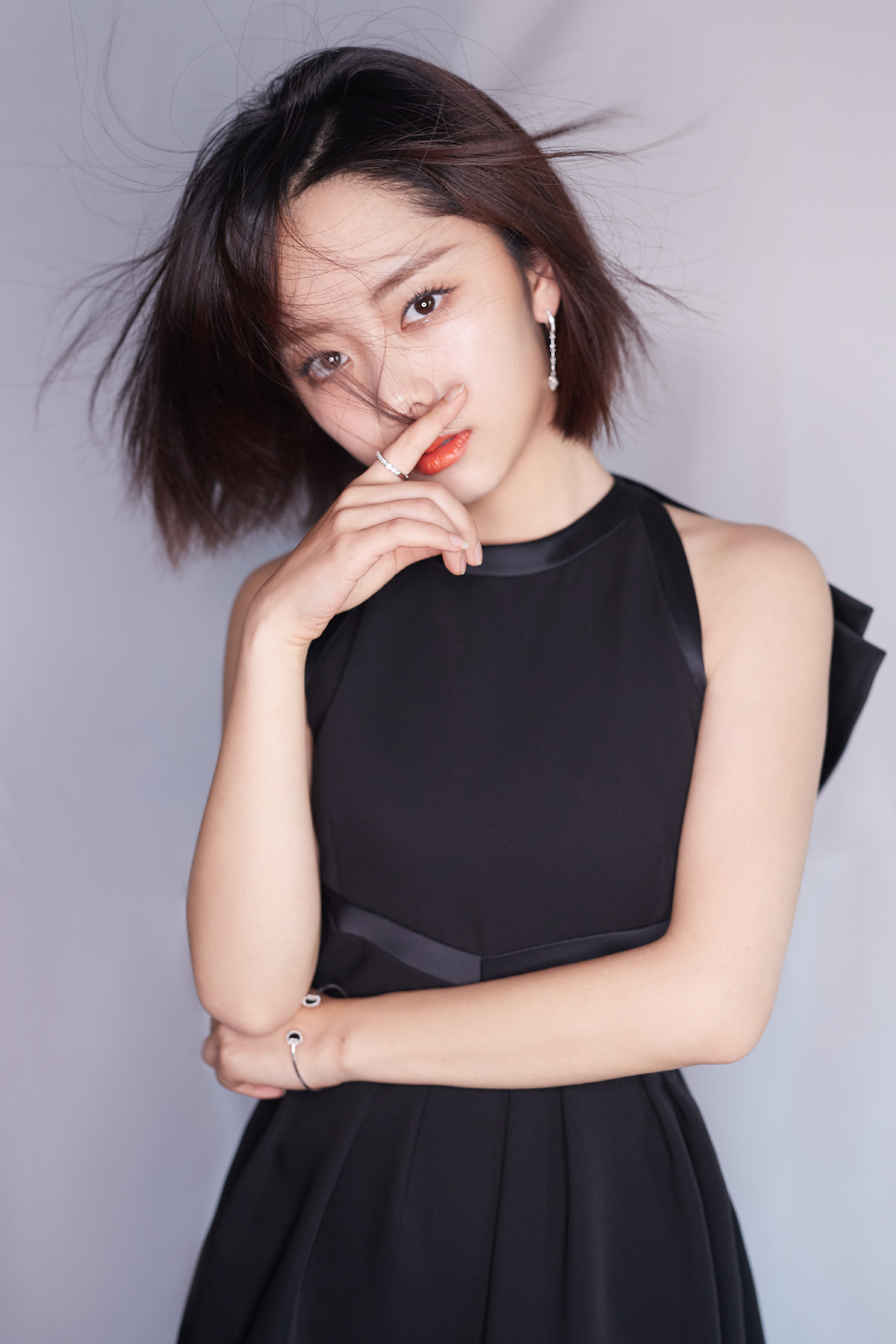 娃娃脸美女明星谭松韵