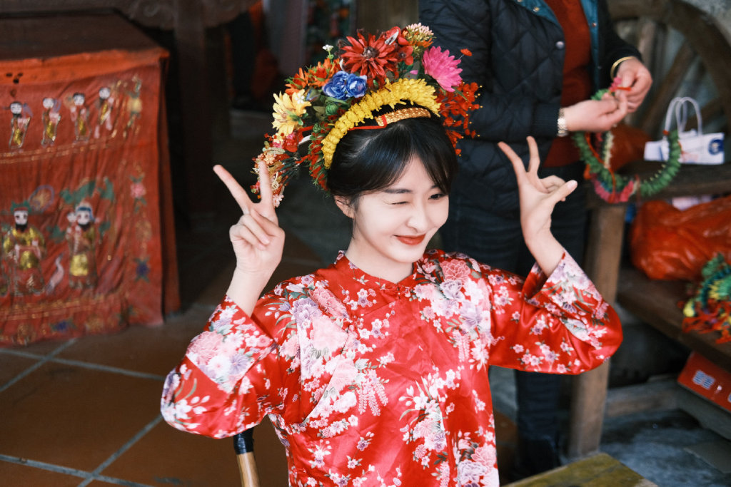 王千果发布泉州蟳埔女非遗造型写真 宣传新剧《温德瑞拉日记》