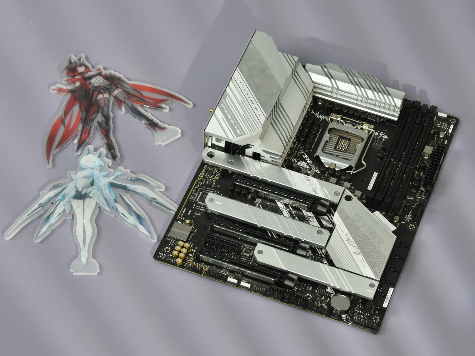 颜值出众战力十足!华硕rog z590吹雪主板欣赏