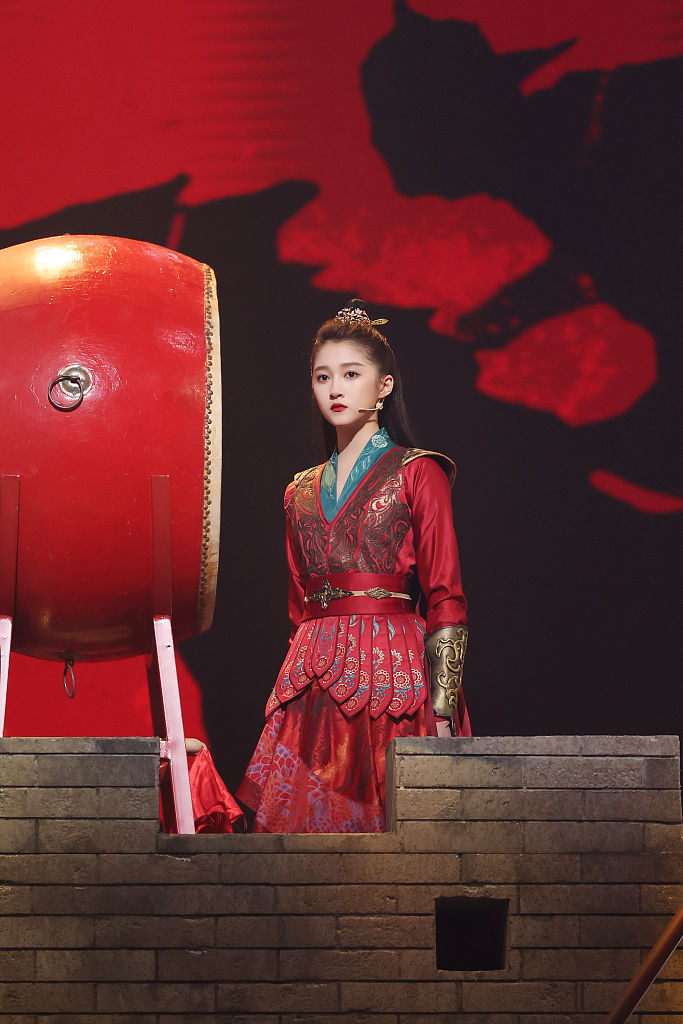 关晓彤古装造型亮相《王牌对王牌7》挑战经典"第二梦"形象