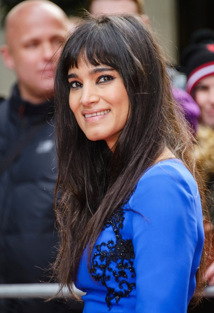 " 木乃伊公主 " 索菲亚 · 宝特拉最新街头摆拍,真是美极了