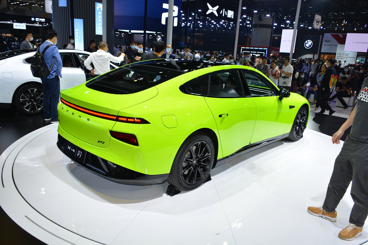 广州车展实拍 小鹏p7剪刀门版