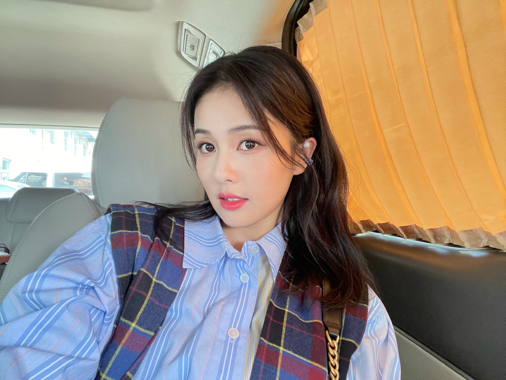 美女演员白鹿迷人美照欣赏真好看啊