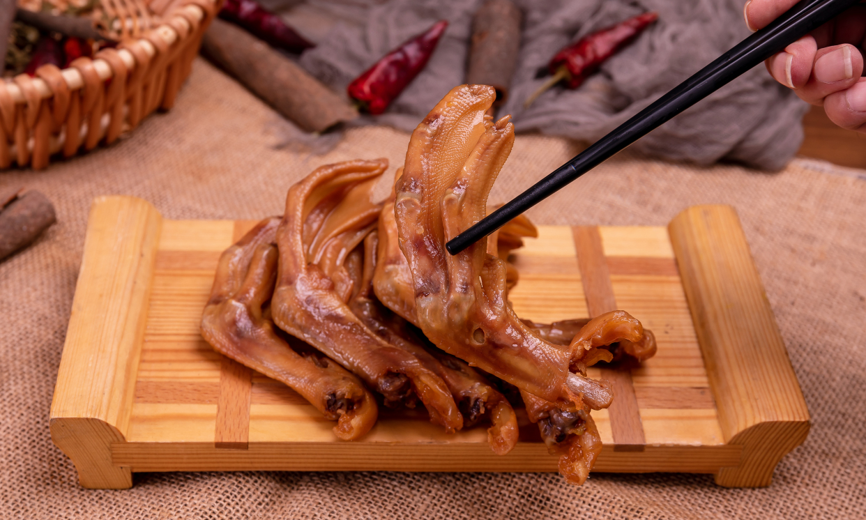 杨小卤「鸭头鸭脚」