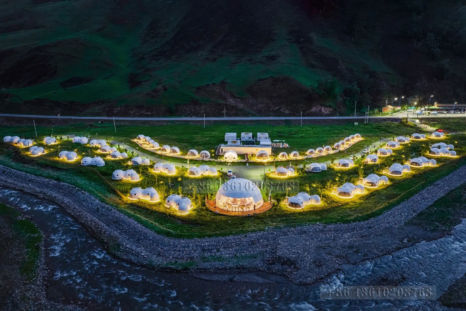 新疆克拉今夏野奢酒店——球形星空帐篷酒店