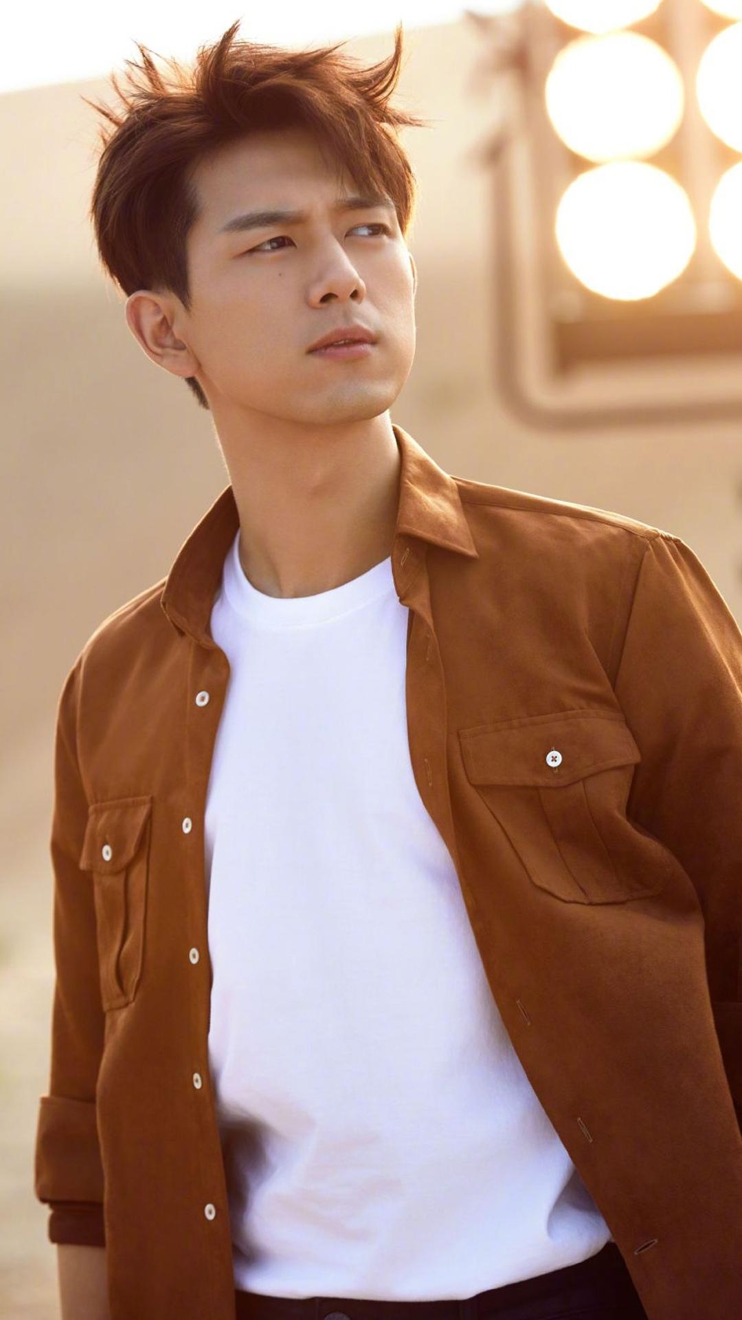 帅气明星演员李现