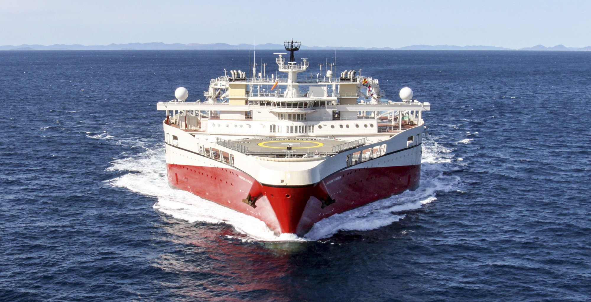 造型比较奇葩的ramform titan级地震勘探船