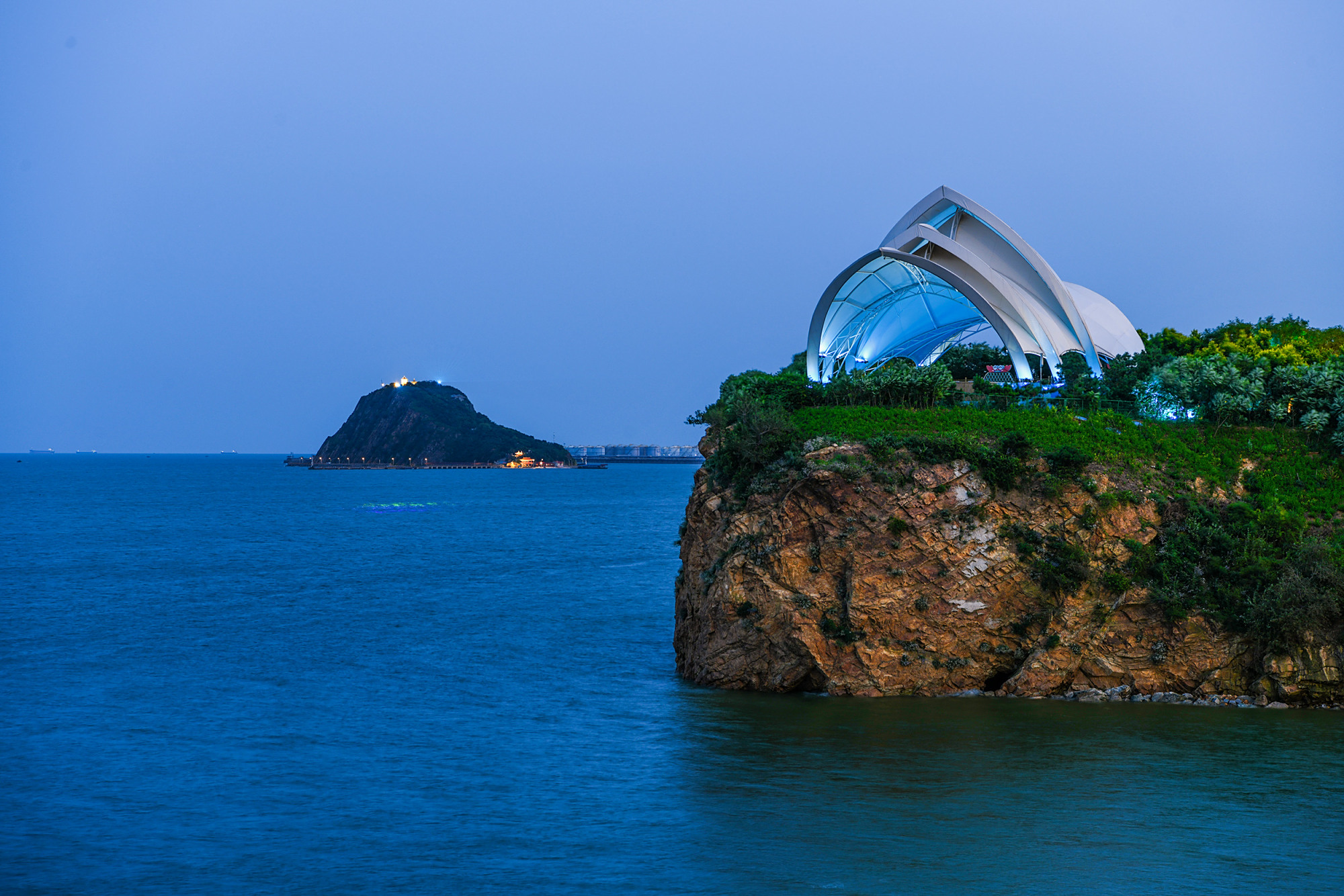 渤海锦州湾炫彩瑰丽水世界