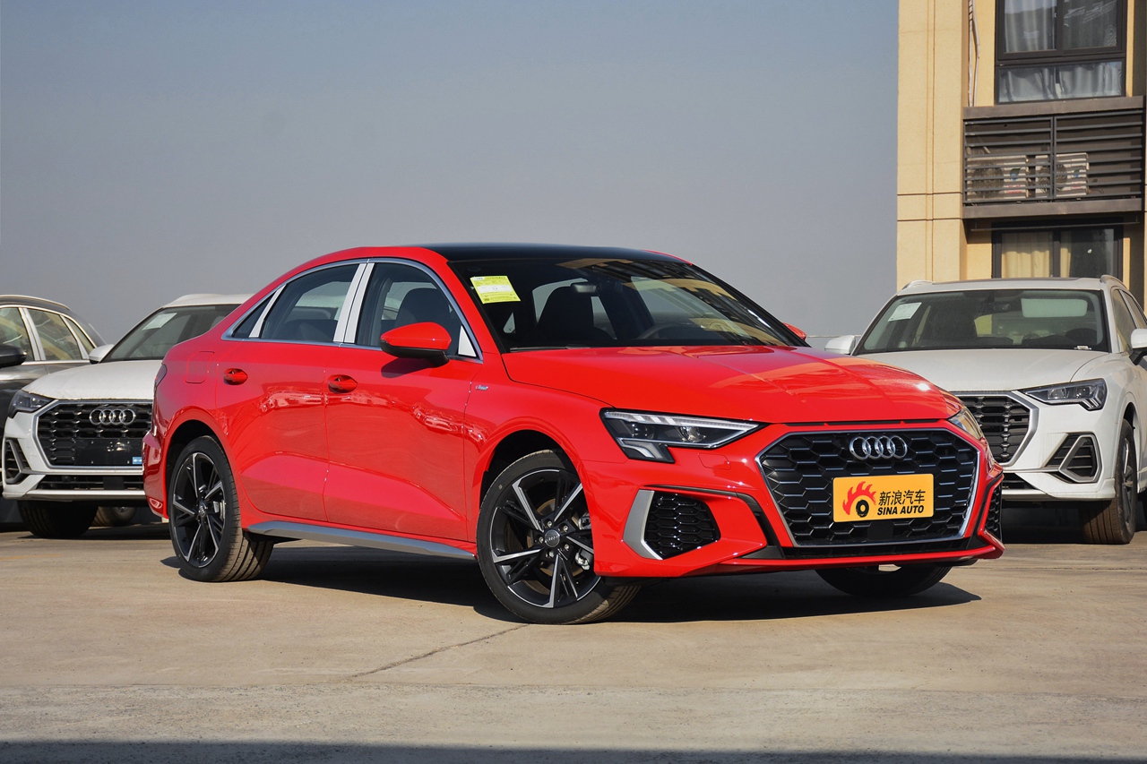 2021款奥迪a3l limousine时尚运动型