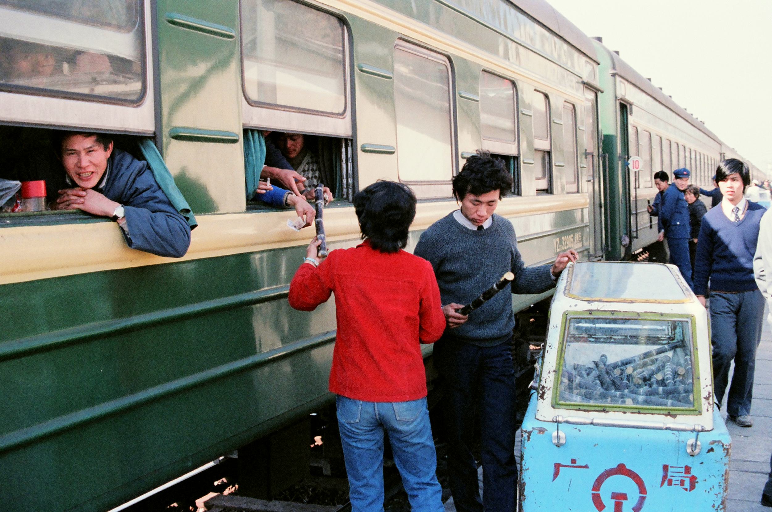 老照片记录的那些事-1986 上海