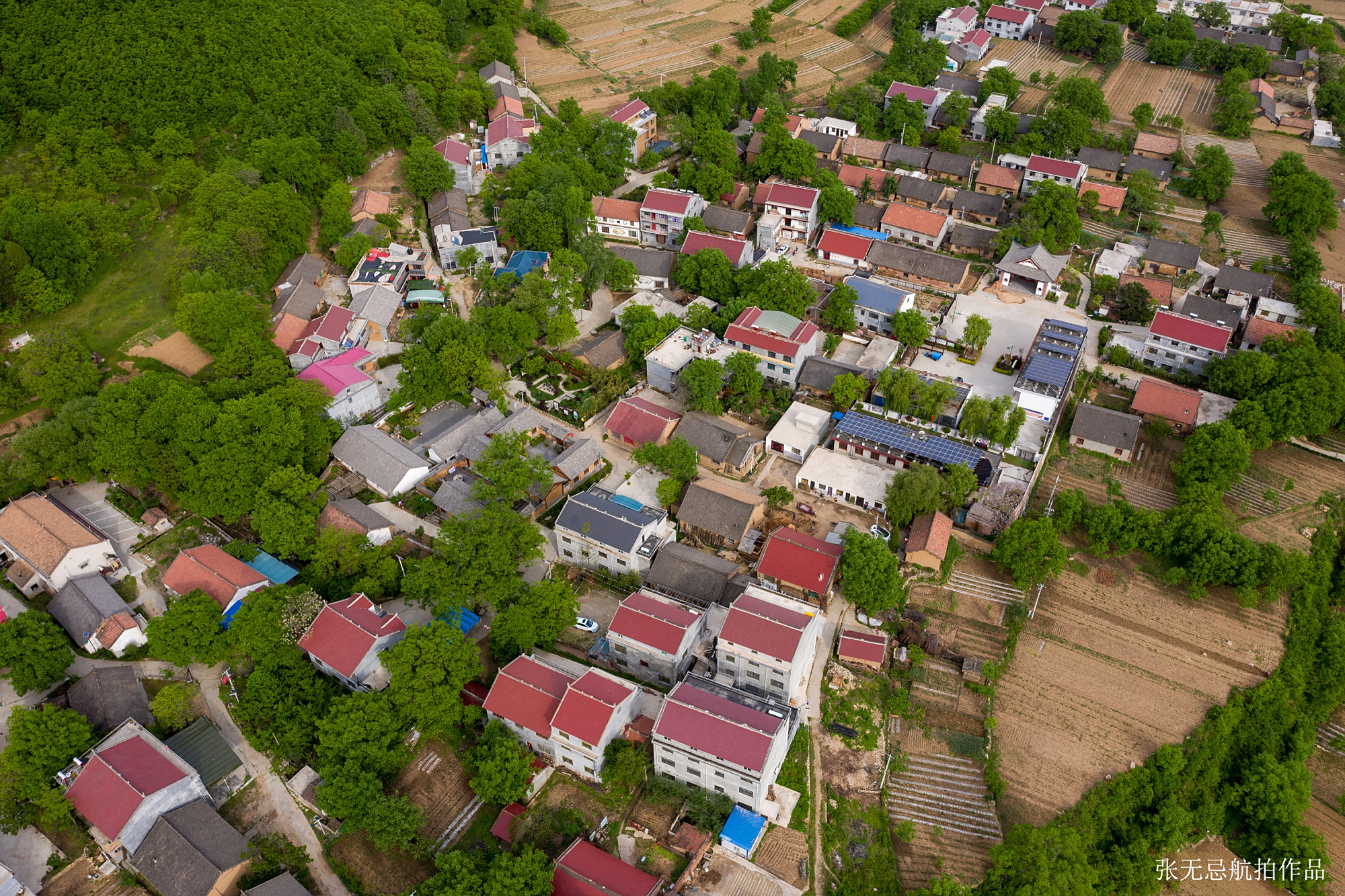 山清水秀田园风光令人醉——蓝田县灞源镇青坪村航拍美图