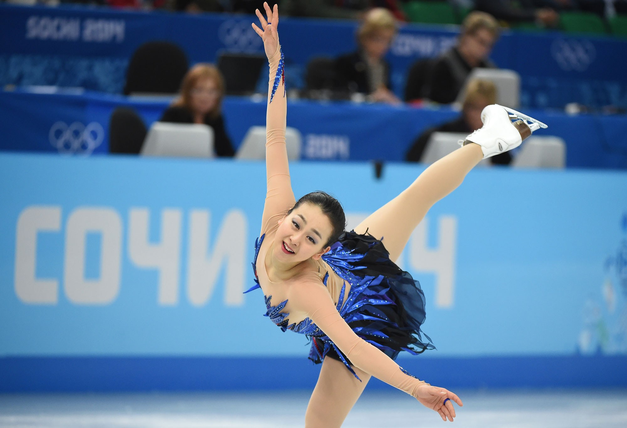浅田真央日本花滑女神,日本人最想和她结婚,深入了解知道她很美