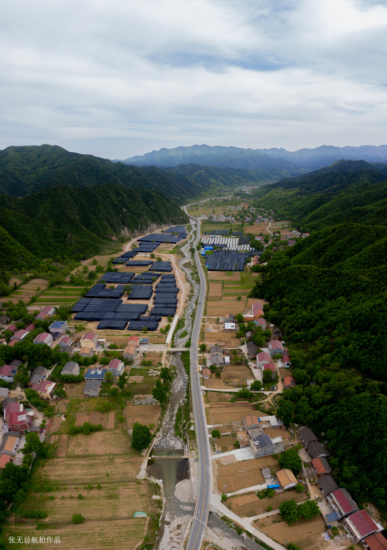 山清水秀田园风光令人醉——蓝田县灞源镇青坪村航拍美图