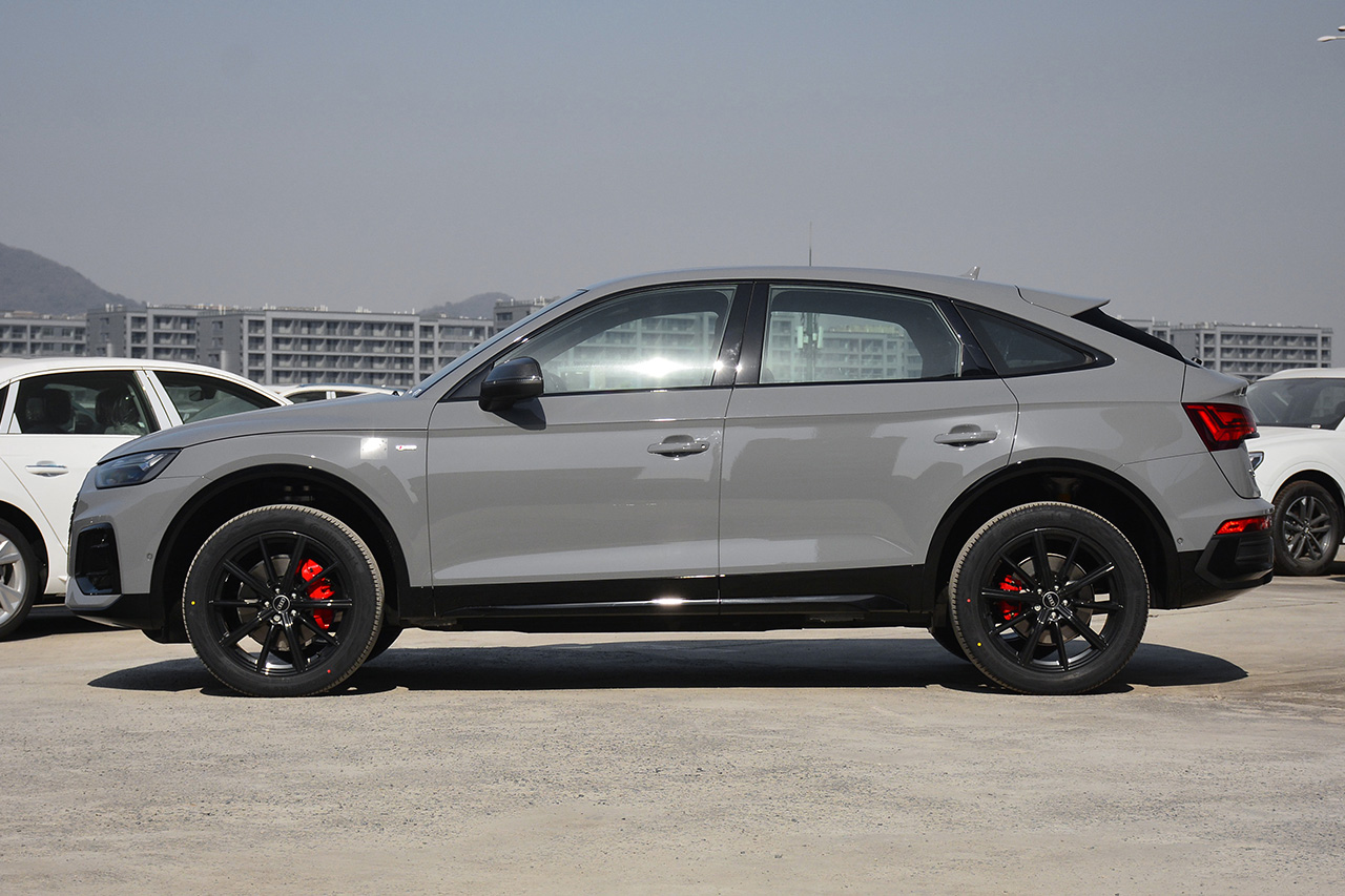 2021款奥迪q5l sportback上市特别版