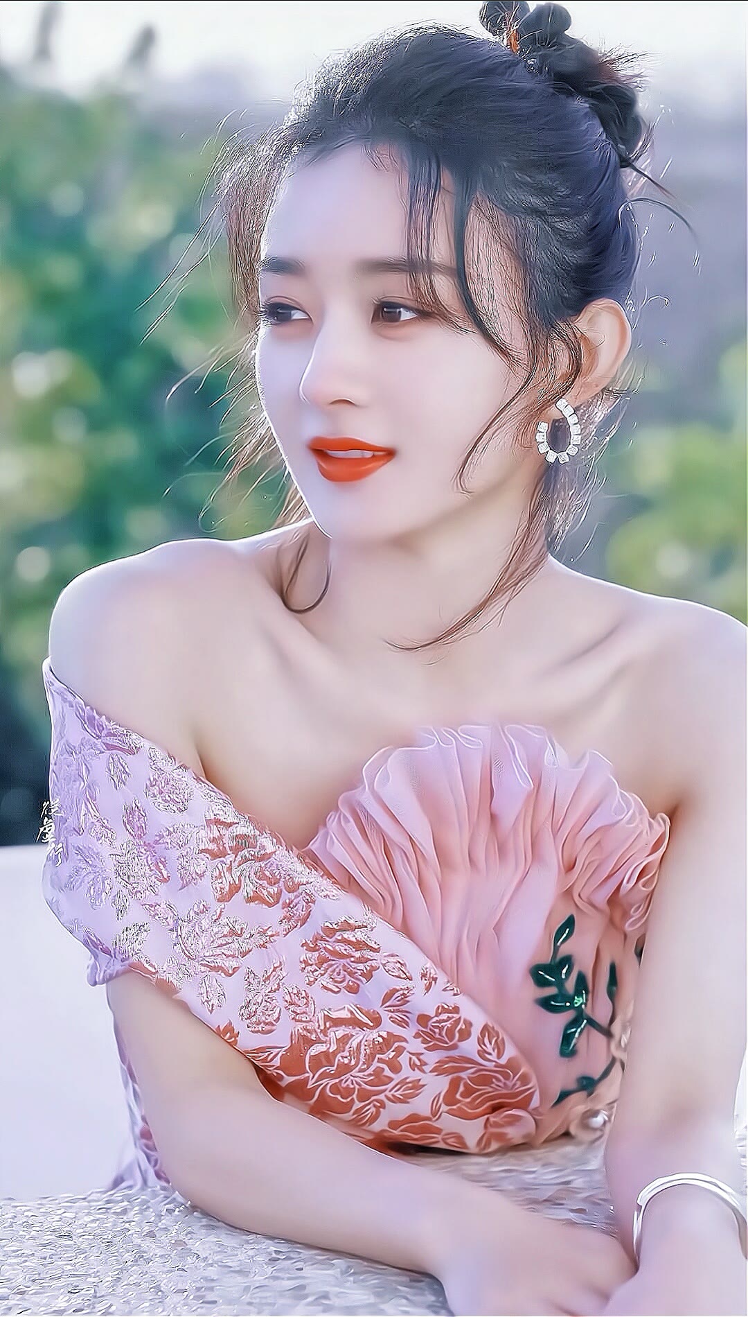 颜值美图:知名演员赵丽颖高清写真集