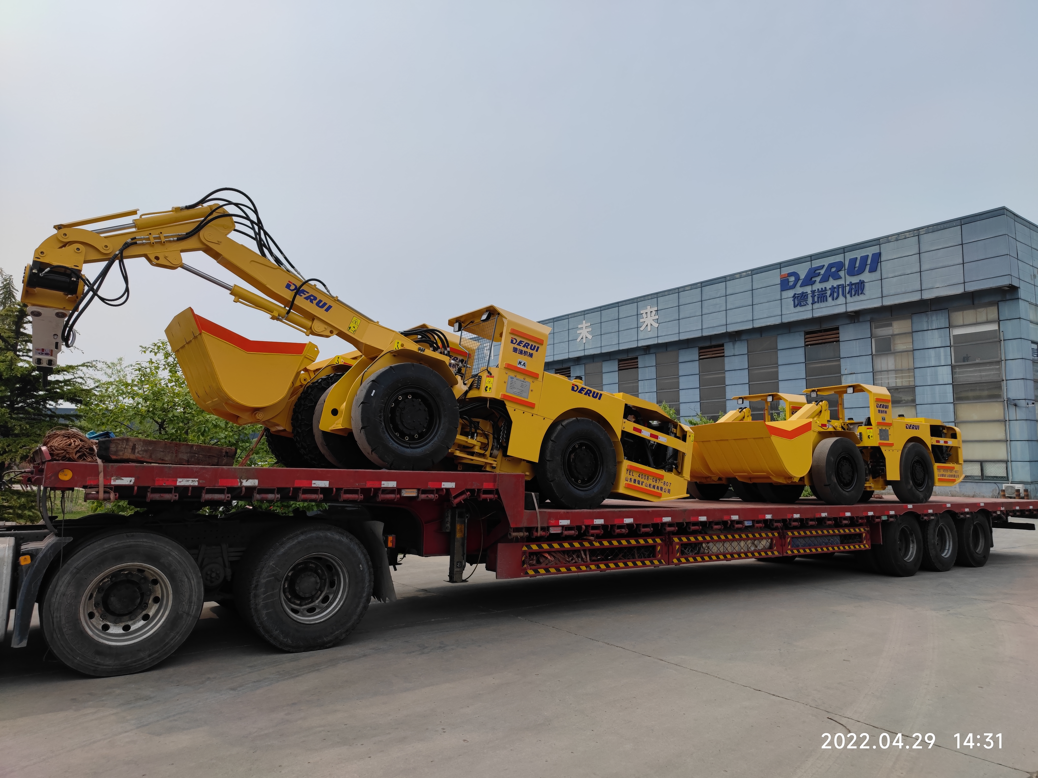 山东德瑞电动铲运机-撬毛台车