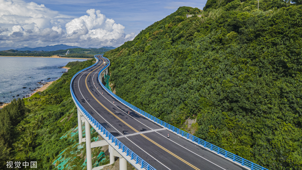 海南环岛旅游公路入选中国十大自驾游精品线路