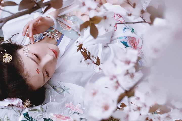 古风美女写真,面若桃花