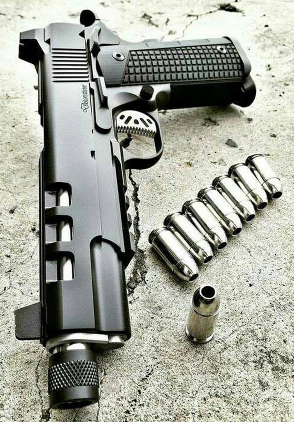 轻武器欣赏系列,手枪靓图一组,还是1911吸引眼球