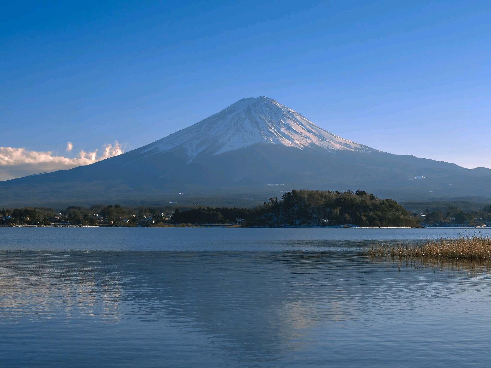 唯美富士山下的美景