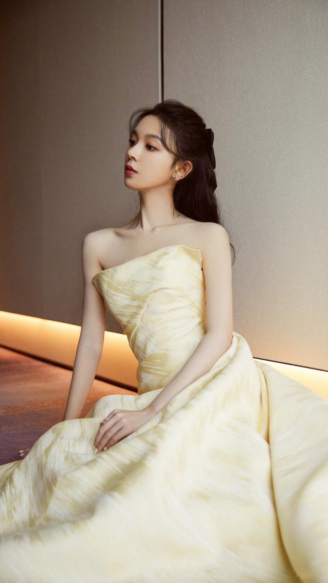 陈瑶时尚长裙优雅写真图片