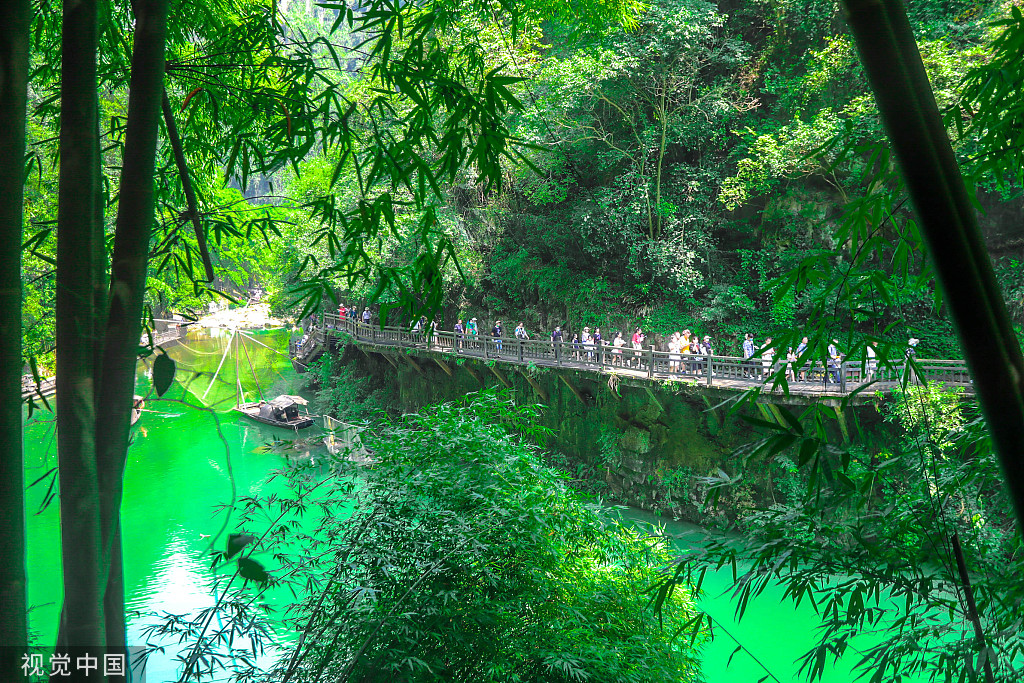 湖北宜昌:三峡人家风景区暑期游人如织