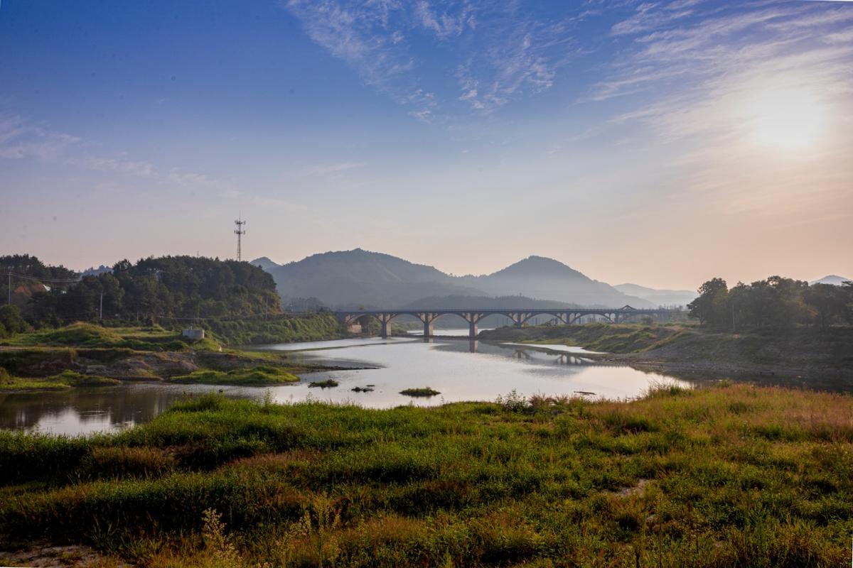 月潭湖水库图片