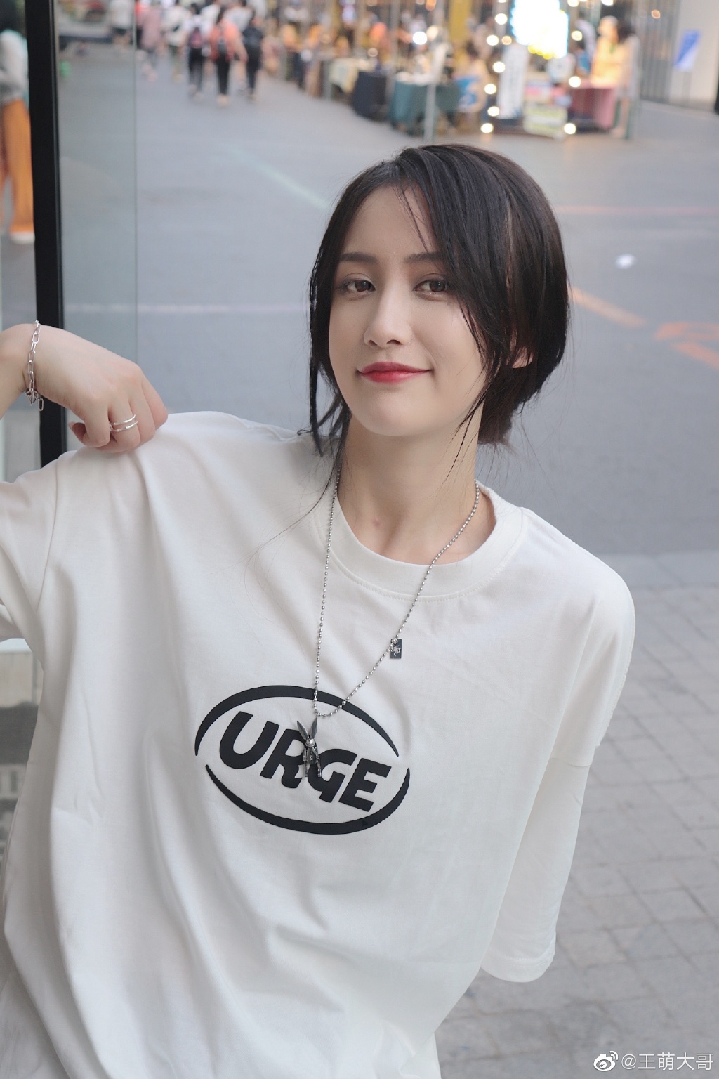 网红美女王萌迷人美照欣赏,很好看啊