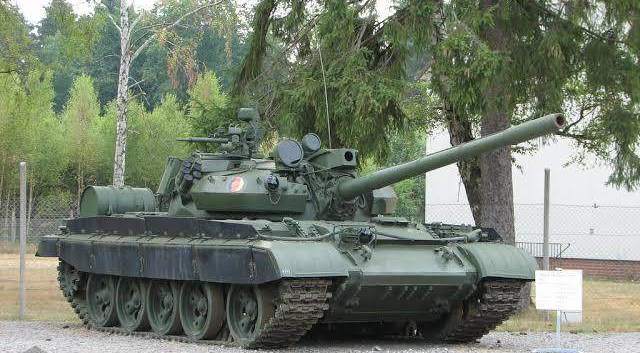 东德国家人民军武器篇(坦克/导弹/米格29/舰艇/ak-74/装甲车)