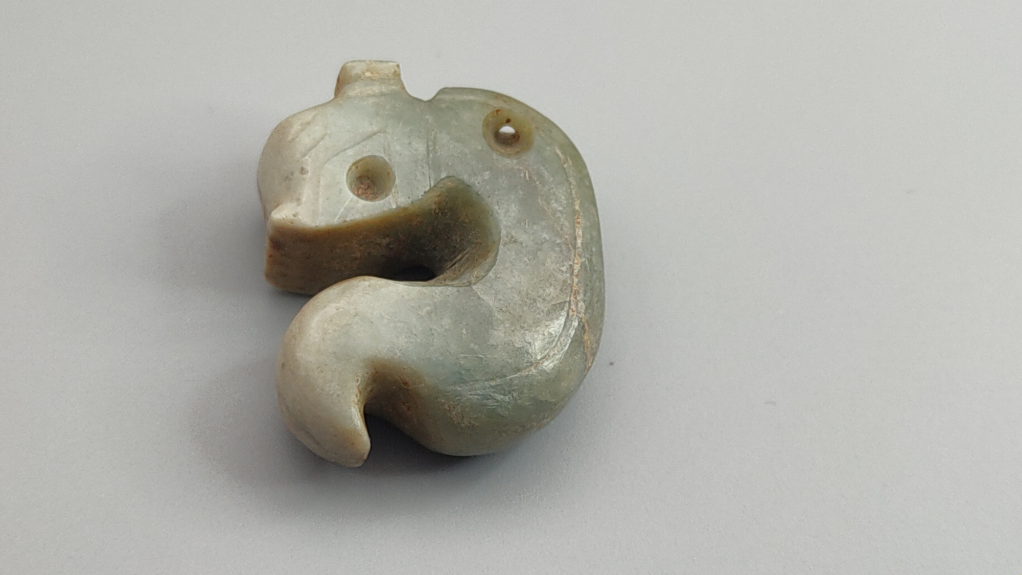 馆藏殷商玉龙鉴赏