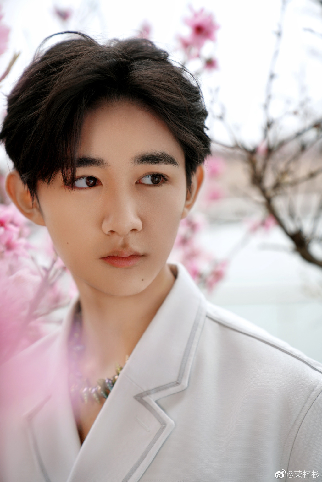 荣梓杉魅力十足