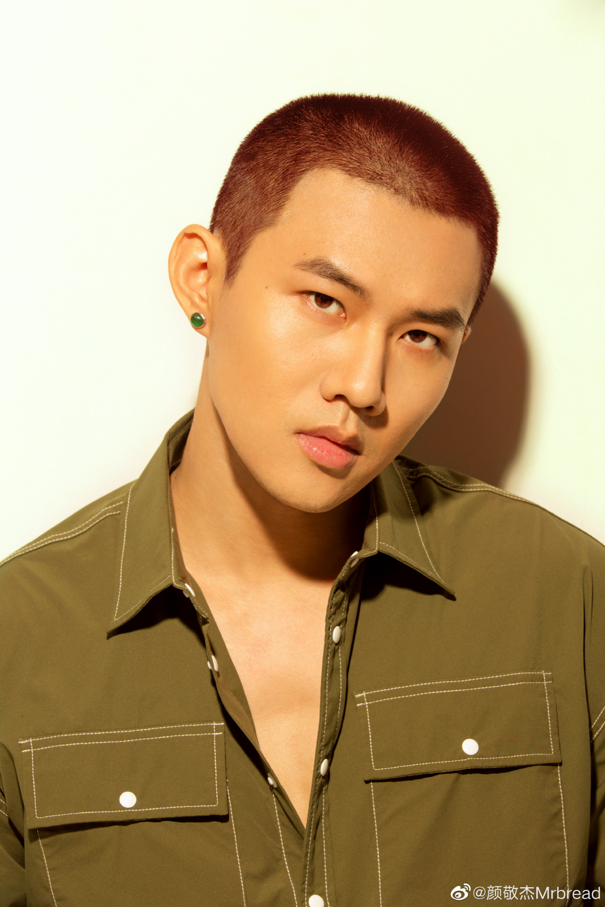 颜敬杰参演电影《金刚川》"人桥"剧照曝光感动无数观众