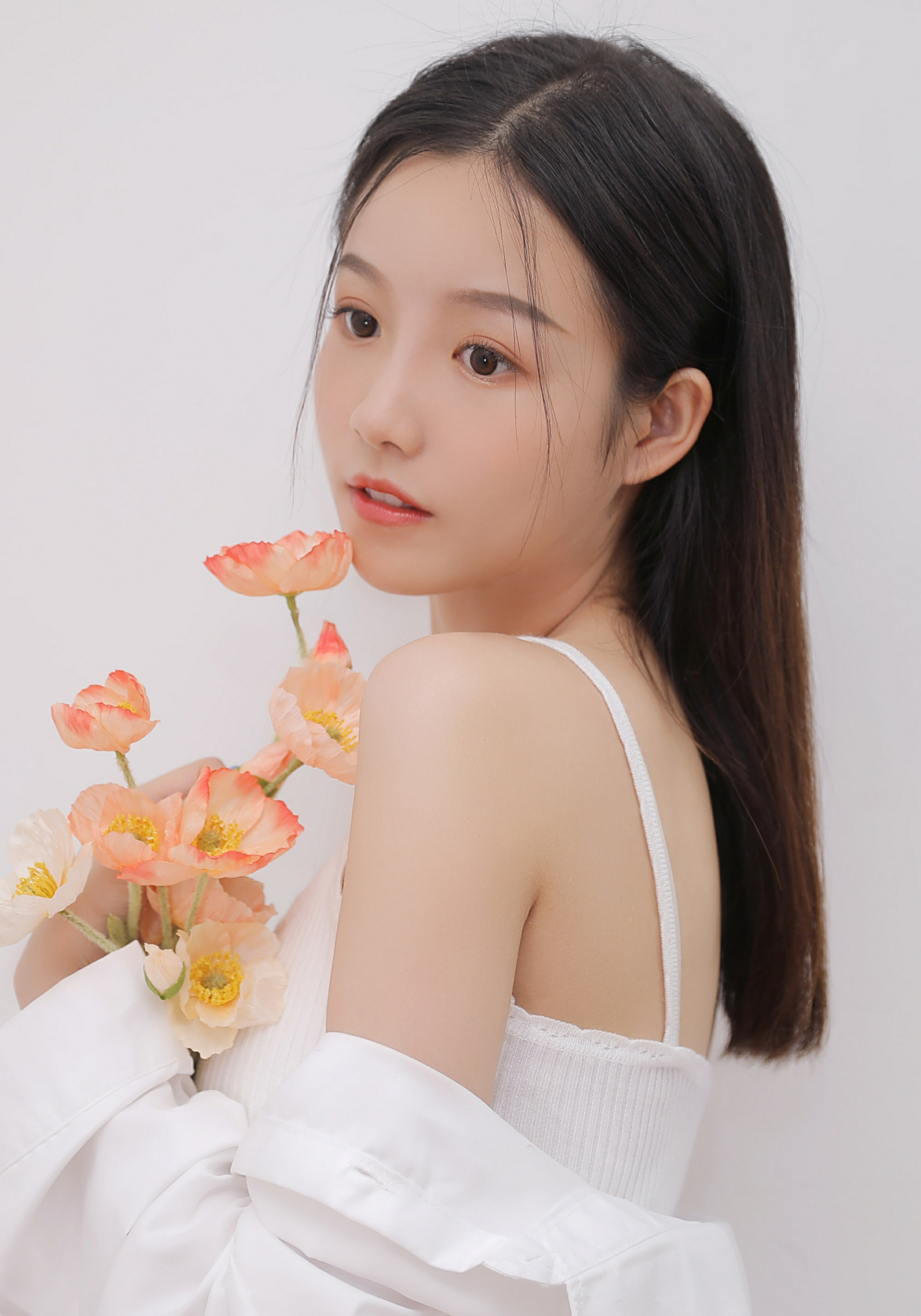 漂亮美女杨茗茗写真,感觉不是特亮眼那种,但眼睛特别漂亮