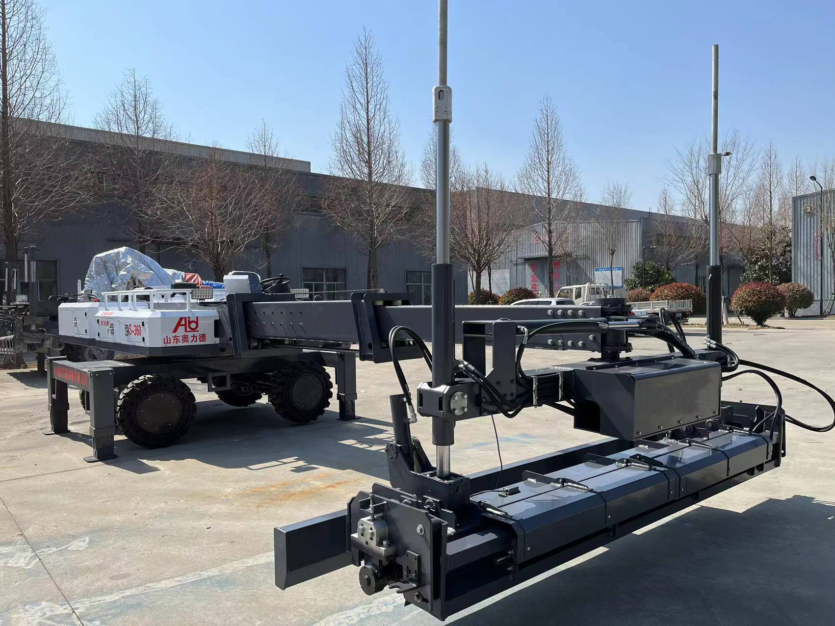 奥力德伸缩臂激光整平机科技感满满