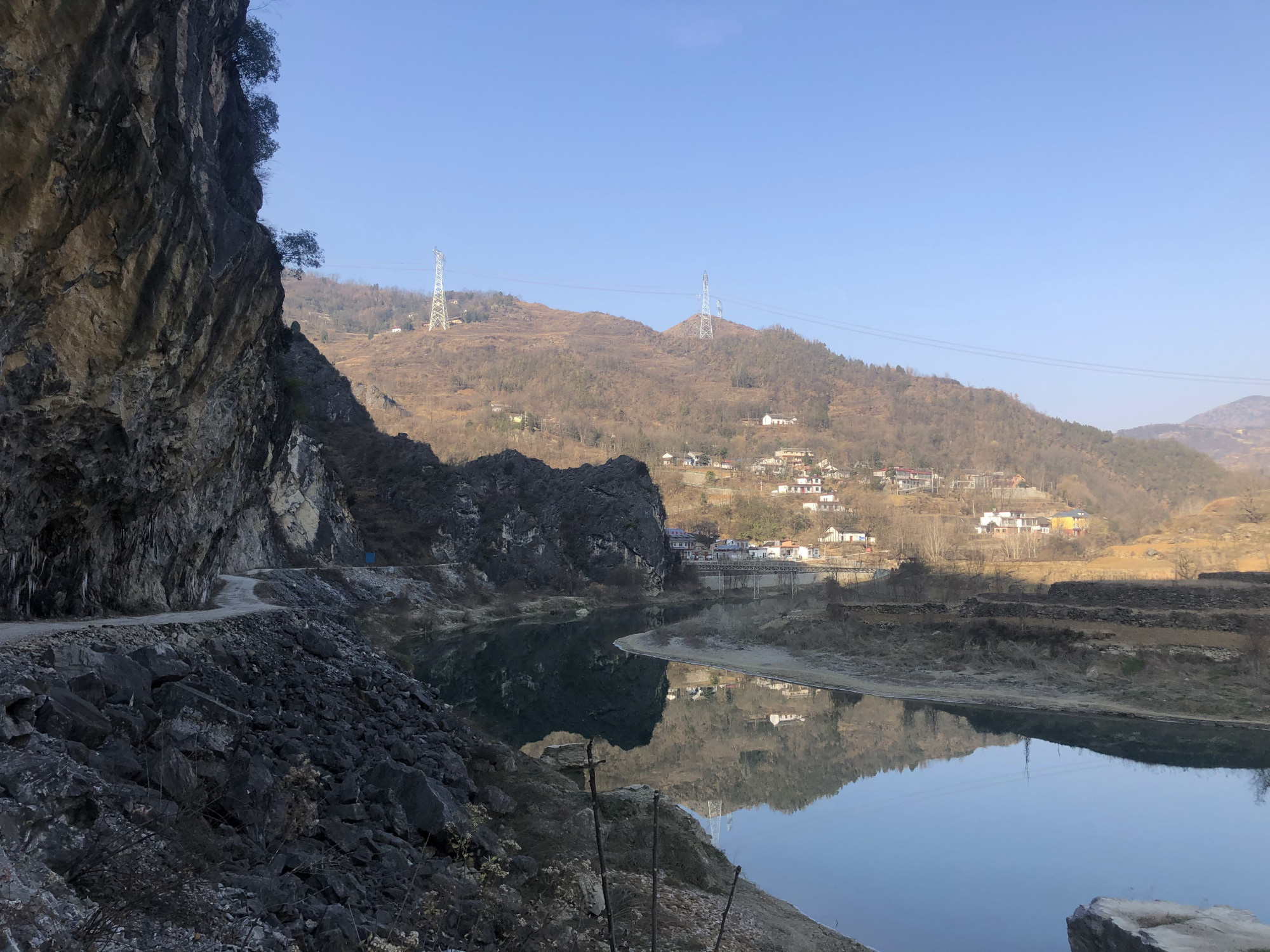 陕西山阳县金钱河风景