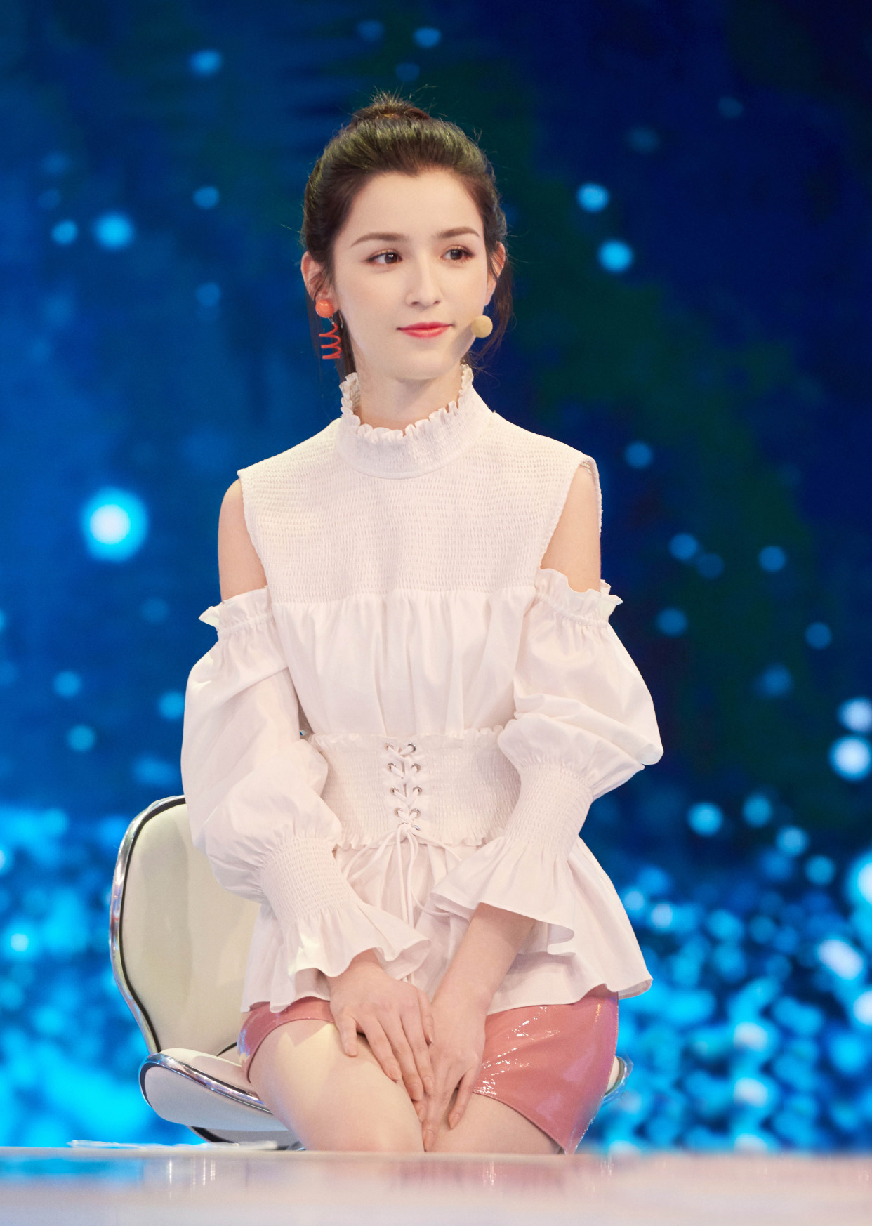 哈妮克孜美图:清新脱俗,美丽动人