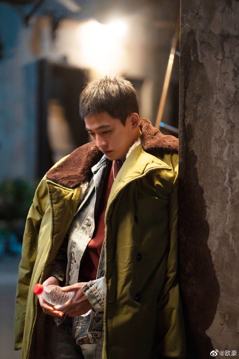 组图:《风吹半夏》收官 欧豪晒童骁骑各个时期造型照告别