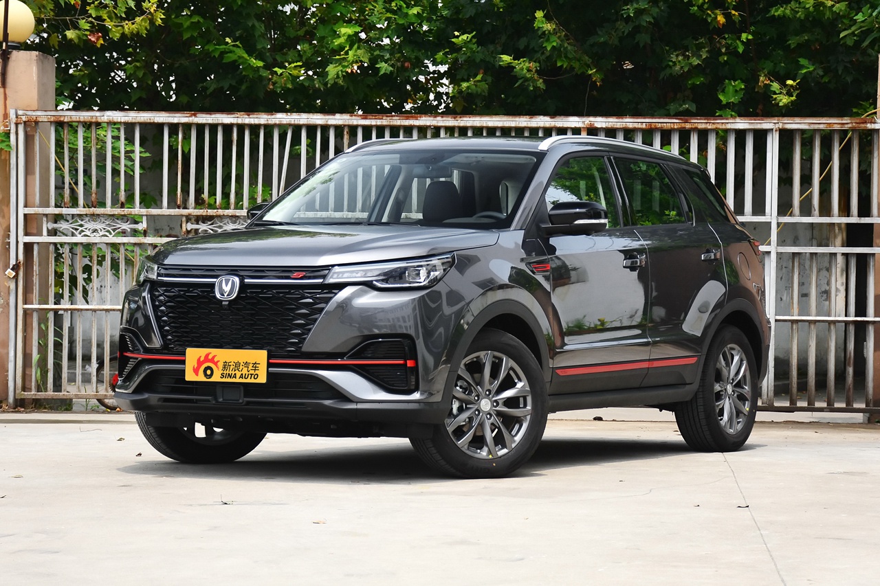 2021款长安cs55 plus蓝鲸版1.5t自动尊贵型