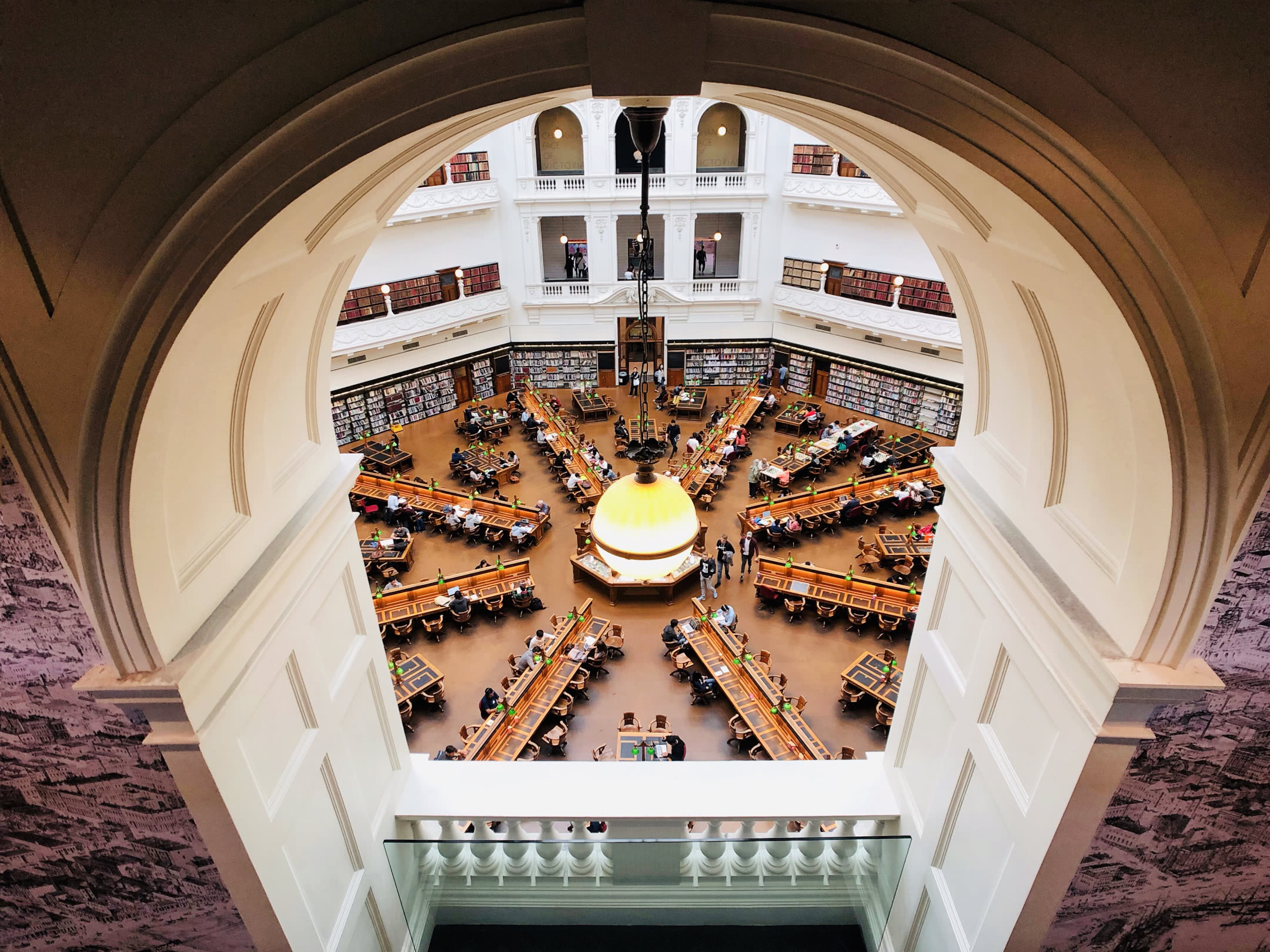 维多利亚州立图书馆