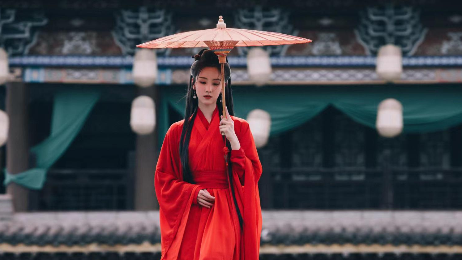 陈都灵红衣古装(笑红尘)