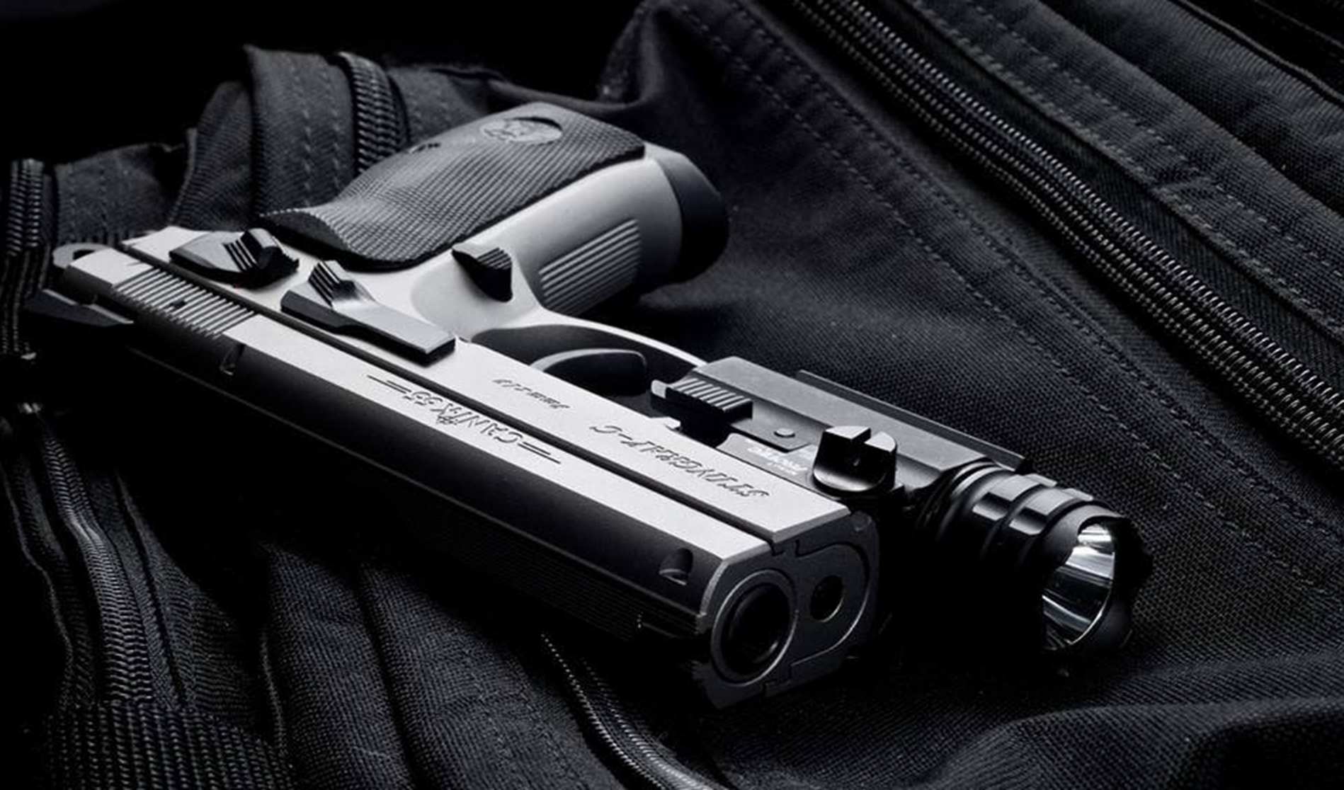 轻武器欣赏系列,精美的手枪图集,快来围观