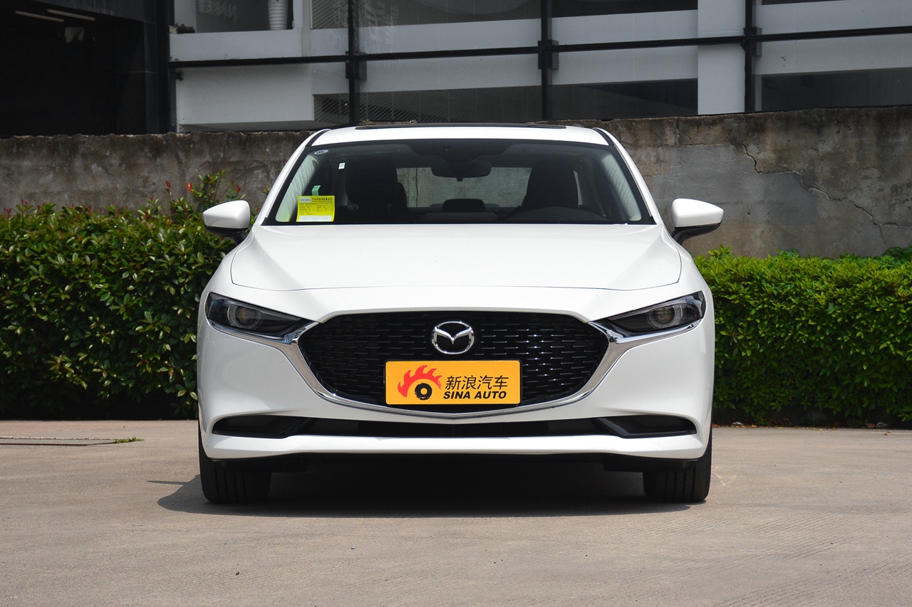 2021款马自达3昂克赛拉2.0l自动质耀版