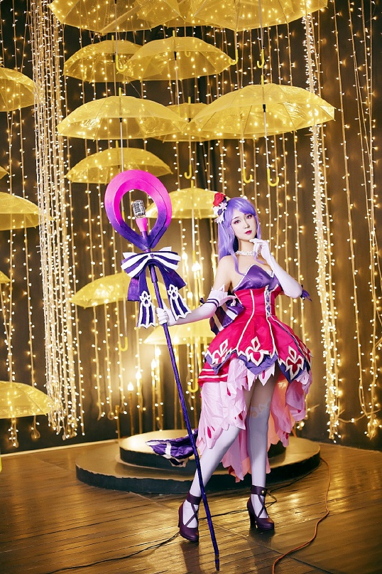 偶像歌手王昭君cos,美貌是种罪孽,暴雪也无法掩埋