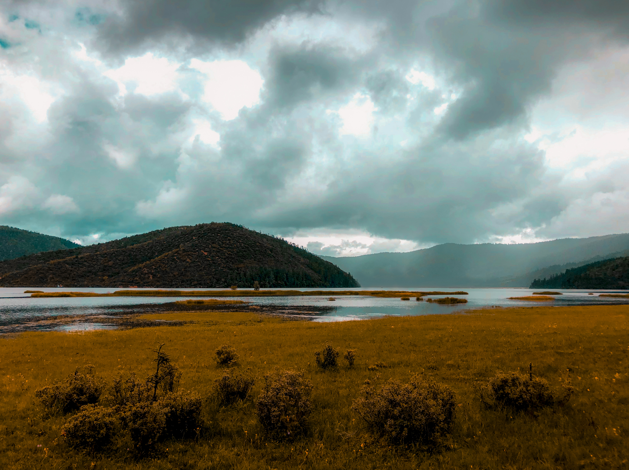 风景,整体都没大问题,就是当时没有留意到部分天空过曝,小遗憾