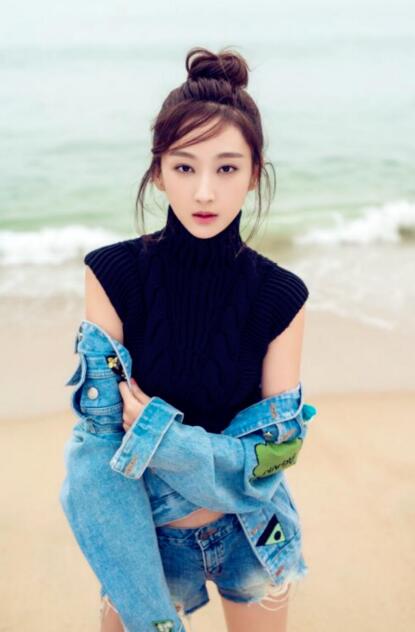 张宇菲清新唯美,彰显女神范