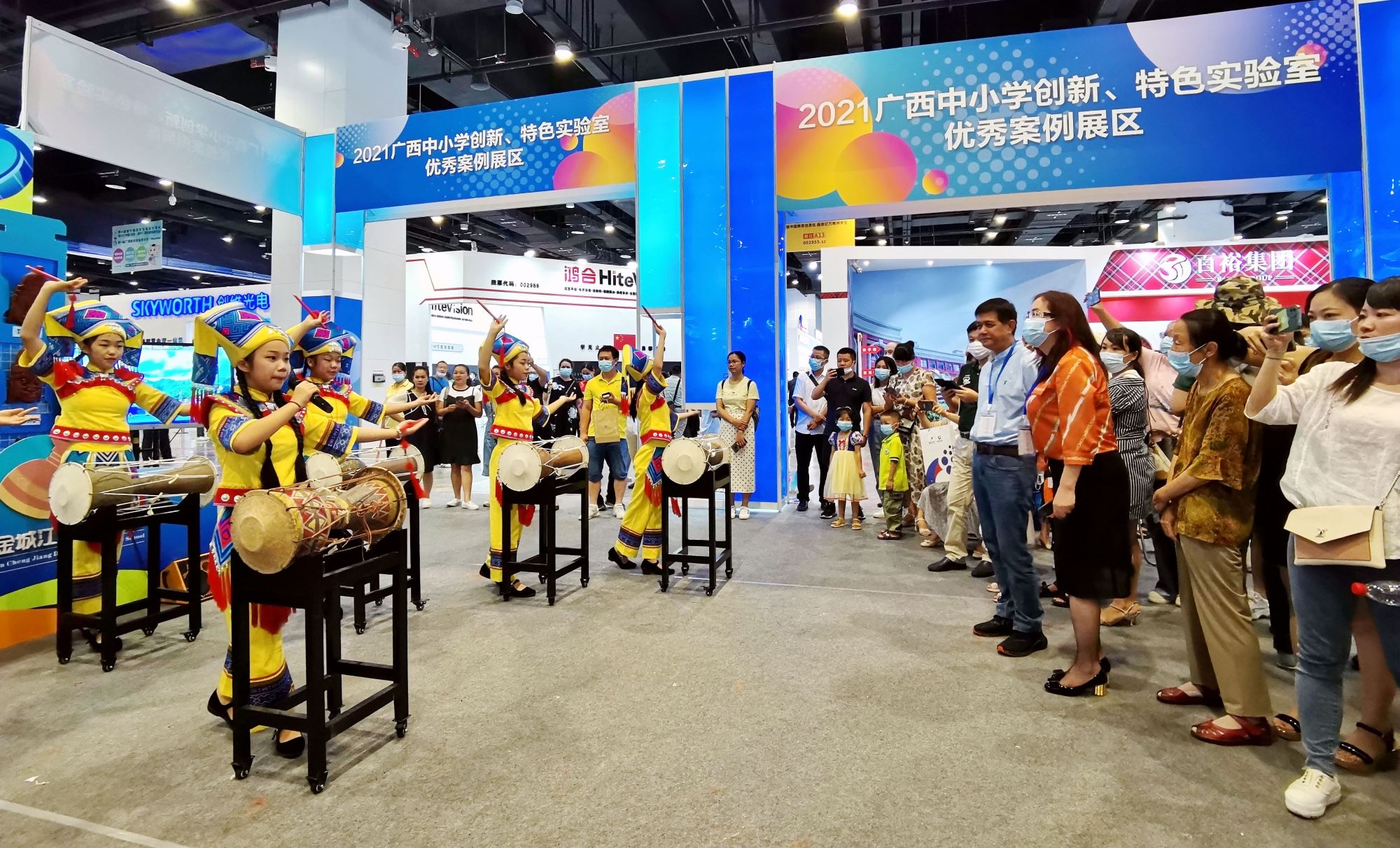 广西河池:壮族蜂鼓说唱 唱进首府南宁