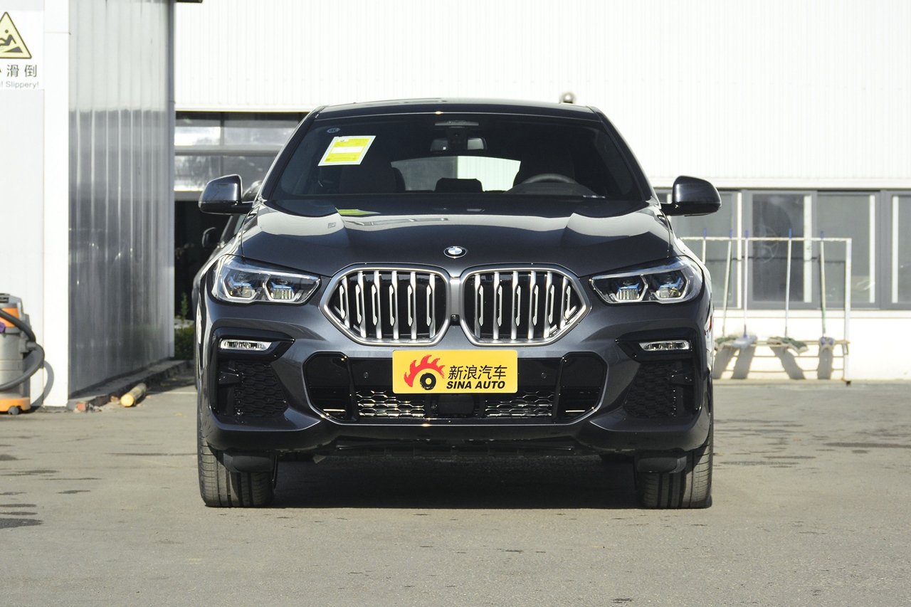 2021款宝马x6 xdrive40i 尊享型 m运动套装