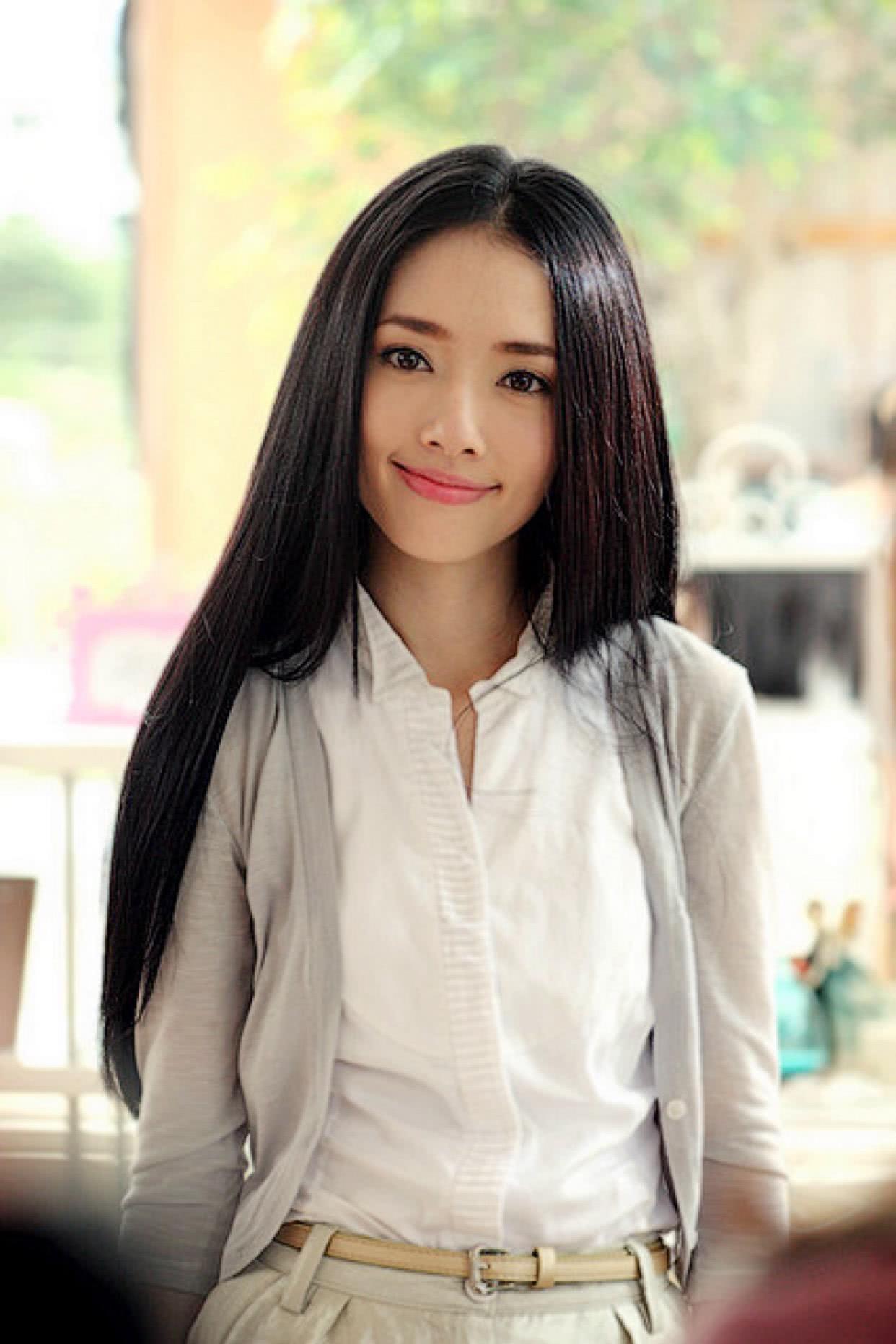 郭碧婷高清迷人写真图片,性感妩媚的模样太美